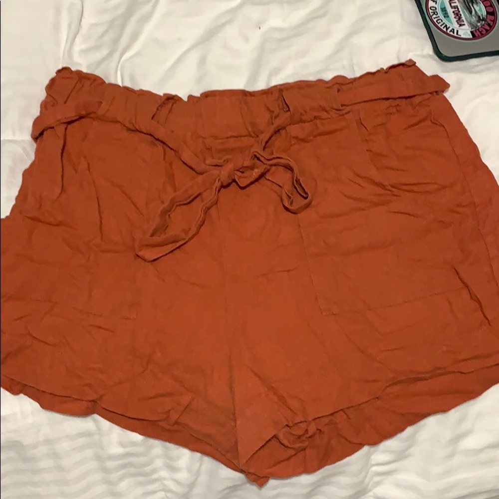 Size XL paper bag shorts